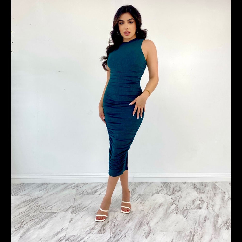 Sleeveless Bodycon Midi Dress- Hunter Green